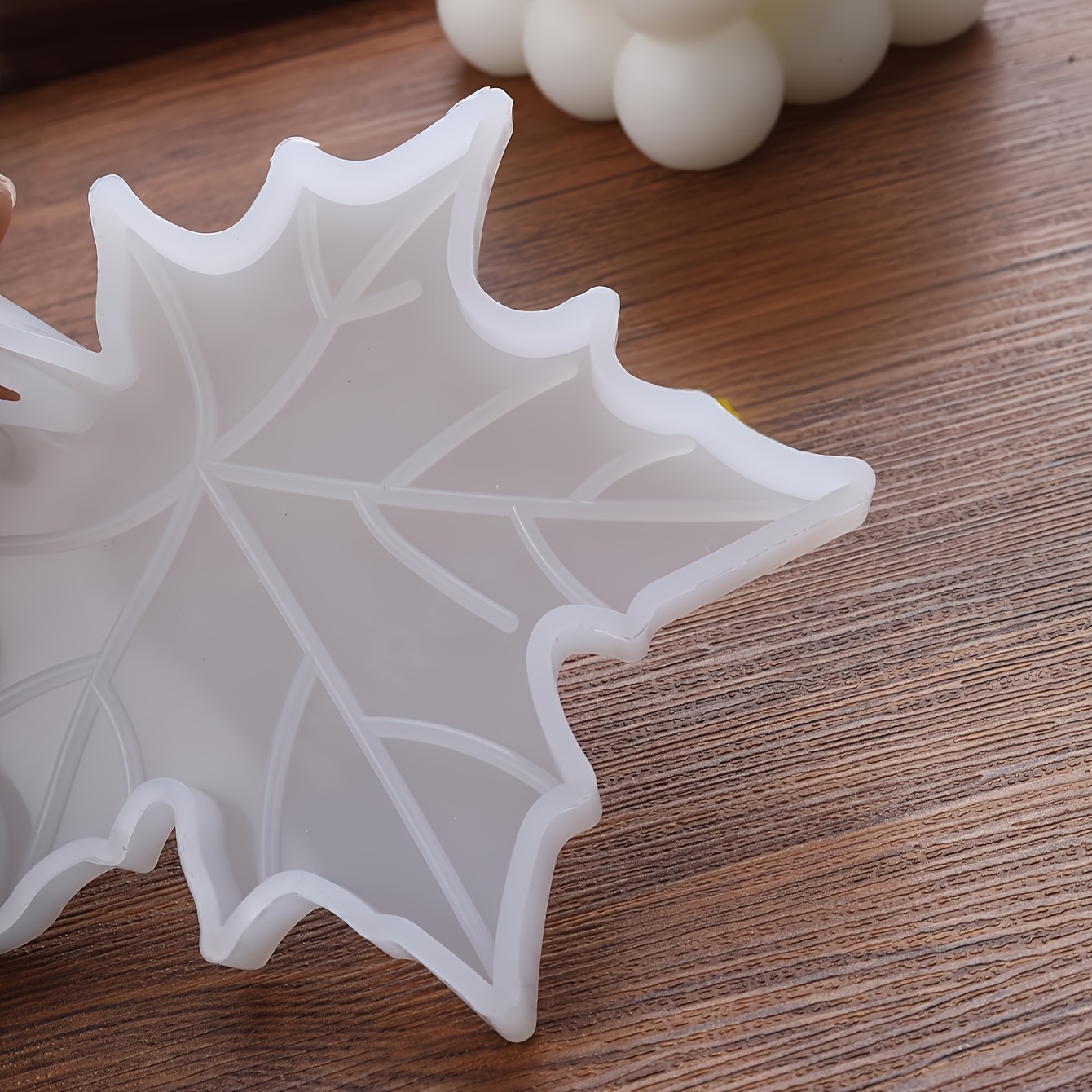 1PC Maple Leaf shaped Silicone - Candle Making Products ulasan dan harga